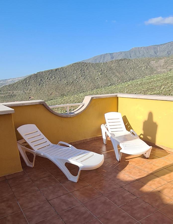 Appartement With A Serene Ocean And Mountain View *