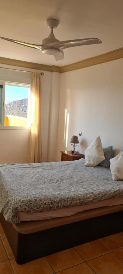 Apartment With A Serene Ocean And Mountain View Costa Adeje (Tenerife)